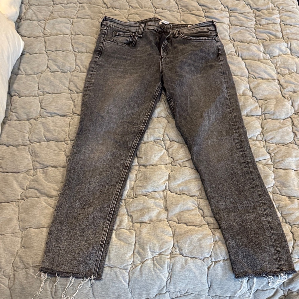 Rag & Bone Charcoal Ankle Jeans - these run small and fit like a 12/31